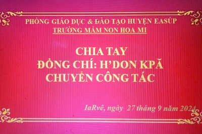 Buổi lễ Gặp mặt chia tay giáo viên chuyển công tác của trường MN Họa Mi